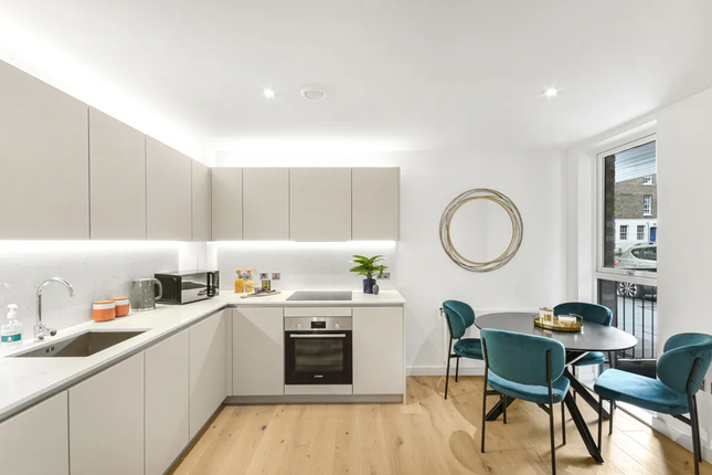 Thumbnail Duplex for sale in Goswell Road, London