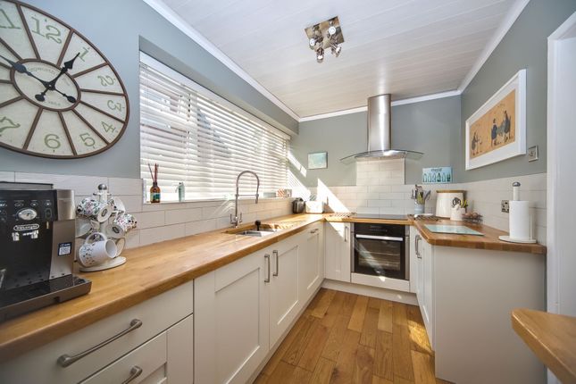 9 Wakefield Crescent, Wigan photo 4