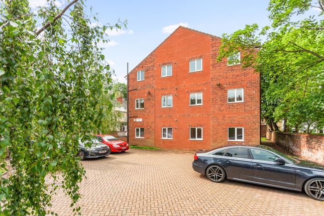 1 bed flat for sale in Charlotte Court, Wheaton Avenue, Leeds LS15