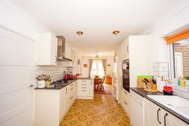 107, Elphinstone Road, Hastings photo 4
