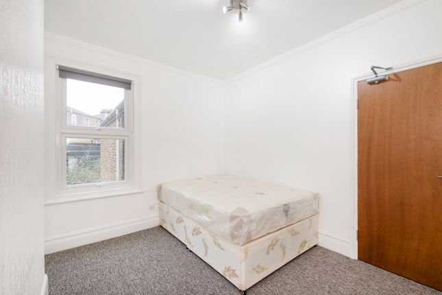 6d, Bolton Road, Harlesden photo 5