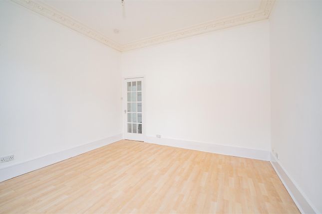 Flat B, 11, Dudhope Street, Dundee photo 3