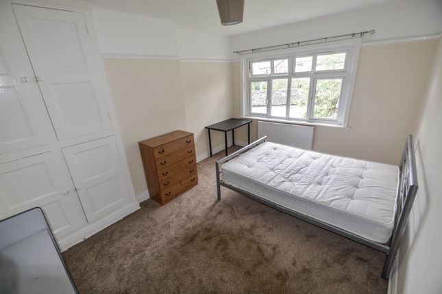 Room to rent in St. Chads Drive, Leeds