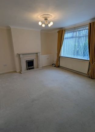 402 Ormskirk Road, Skelmersdale photo 3