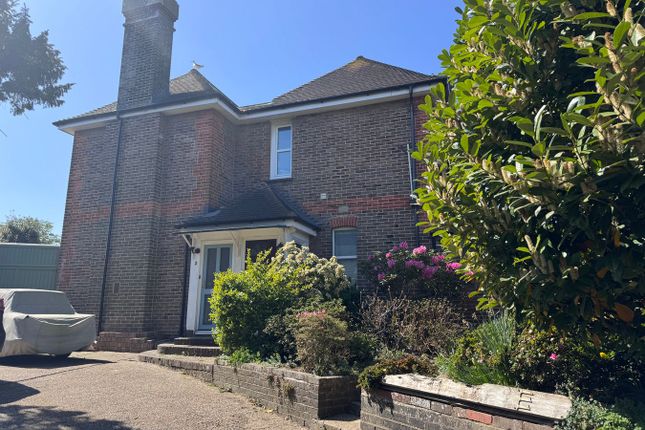 2-bed flat on 2, Southwood, Little Common Road, Bexhill-on-Sea, £219,950