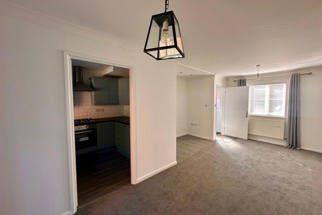 16, Marmion Way, Ashford photo 4