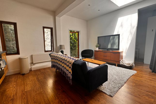 Thumbnail Lodge for sale in Liverpool Road, London