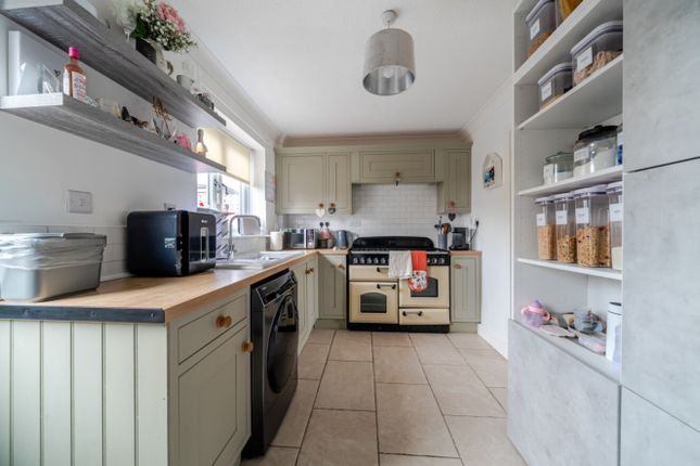 27, Cypress Close, Sleaford photo 3