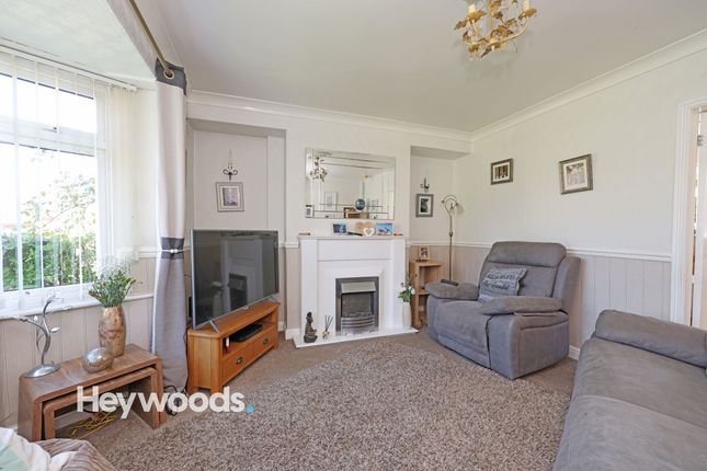 48 Poolfield Avenue, Newcastle photo 3