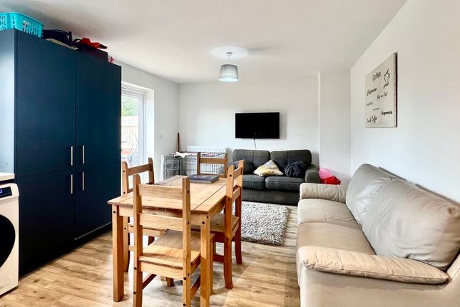 81, Bunting Mews, Scunthorpe photo 3