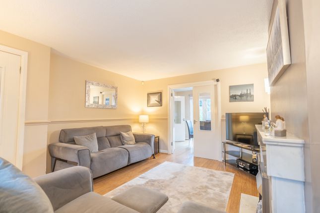 135, Sherry Avenue, Motherwell photo 3