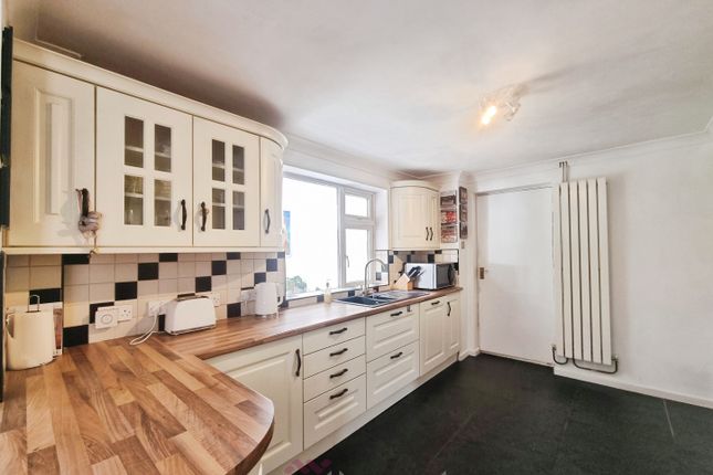 14, Cantley Manor Avenue, Doncaster photo 3