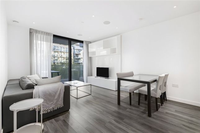 Thumbnail Flat to rent in Catalina House, Goodman's Fields, Aldgate, London