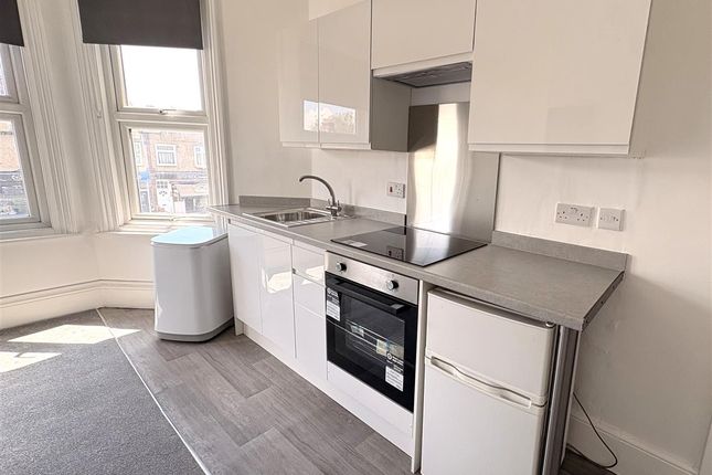 72B, Baring Road, London photo 4