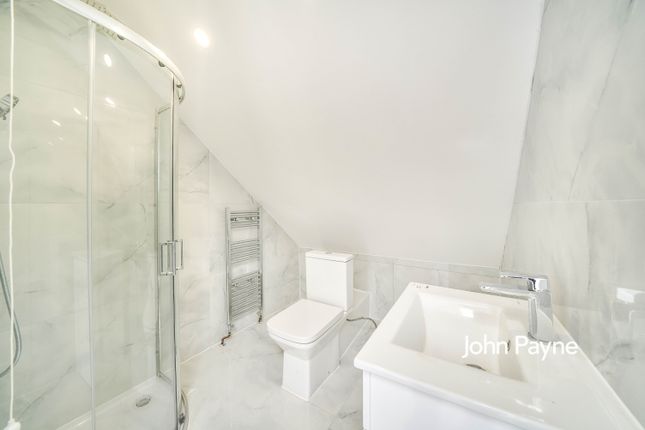 Room 5, 305, Mottingham Road, London photo 4