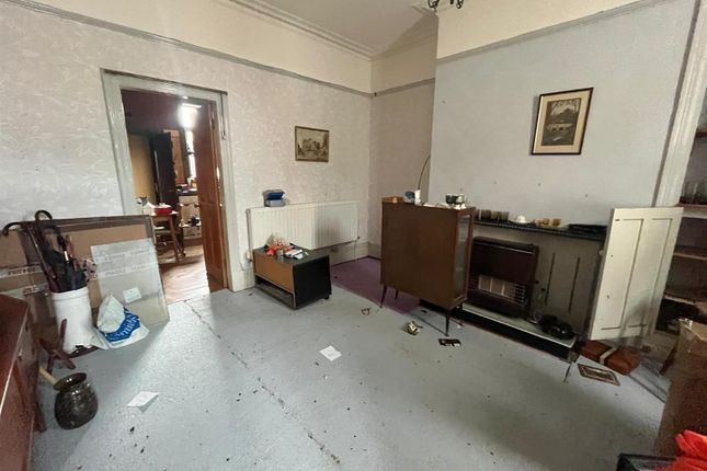 44, Cedar Street, Ashton-Under-Lyne photo 2