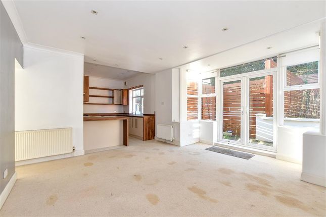 Flat for sale in Queens Road, Broadstairs, Kent