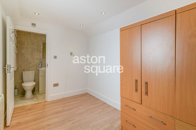 Studio, 29, Boyne Avenue, London photo 4