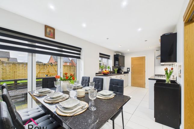 1, Manor Chase, Leeds photo 2