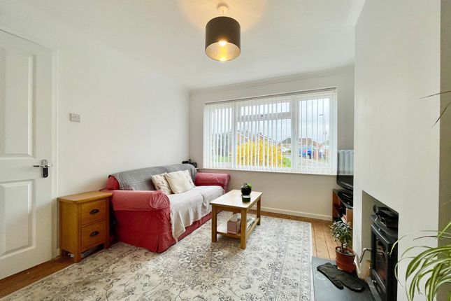 19 Harrington Gardens, Exeter photo 3