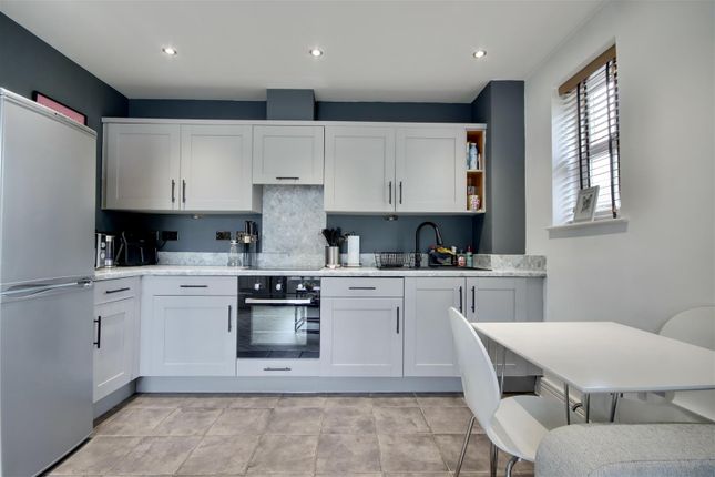 Thumbnail Flat for sale in Brickleigh House, Knowle Avenue, Knowle
