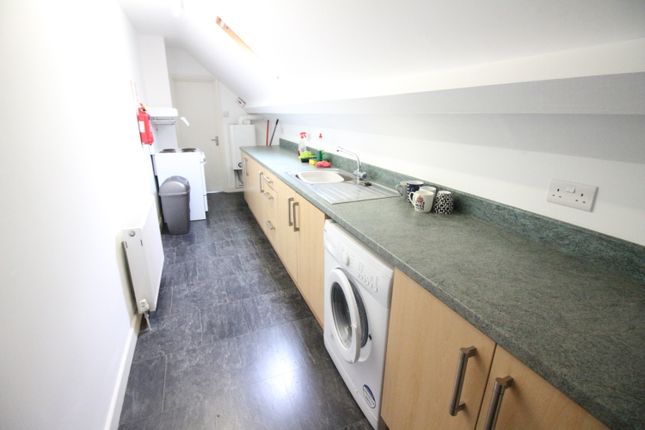 33, Connaught Road, Cardiff photo 3