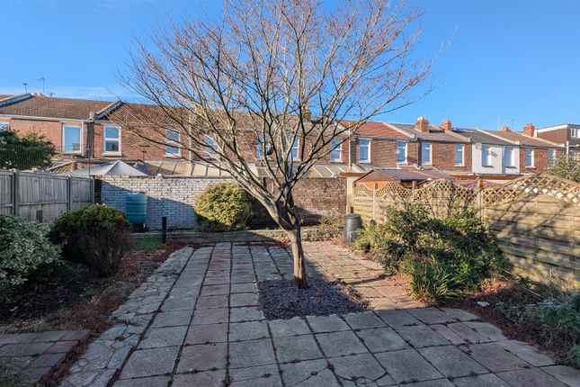 39, Martin Road, Portsmouth photo 4