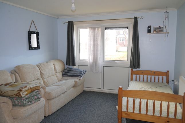 1 Bed Flat To Rent In Ambassador Road Leicester Le5 Zoopla