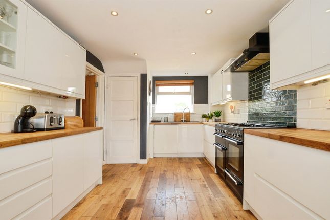 16, Someries Road, Harpenden photo 4