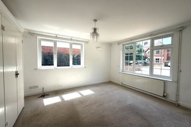 18 and 18A Beatrice Avenue, Felixstowe photo 4