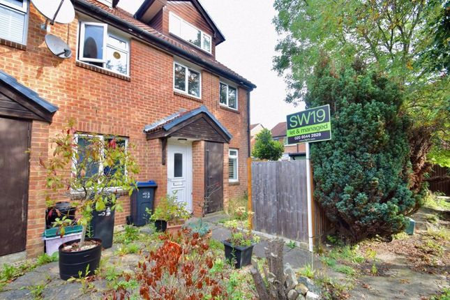 Thumbnail Maisonette to rent in Brangwyn Crescent, Colliers Wood, London