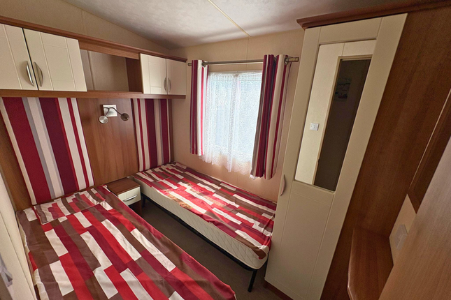 Orchard Views Holiday Park, Burmarsh Road, Romney Marsh photo 5