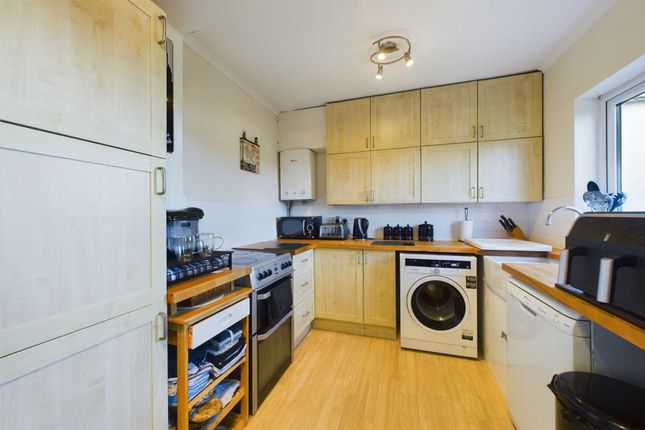 Semi-detached house for sale in Stratford Way, Boxmoor