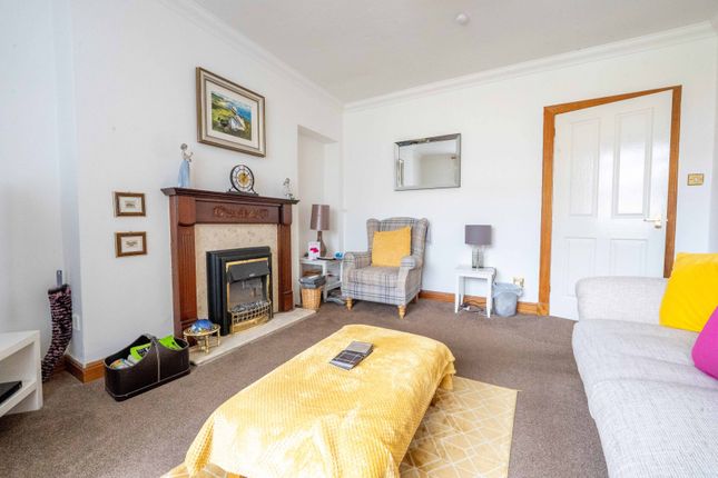 31 Blairholm Drive, Bellshill photo 5