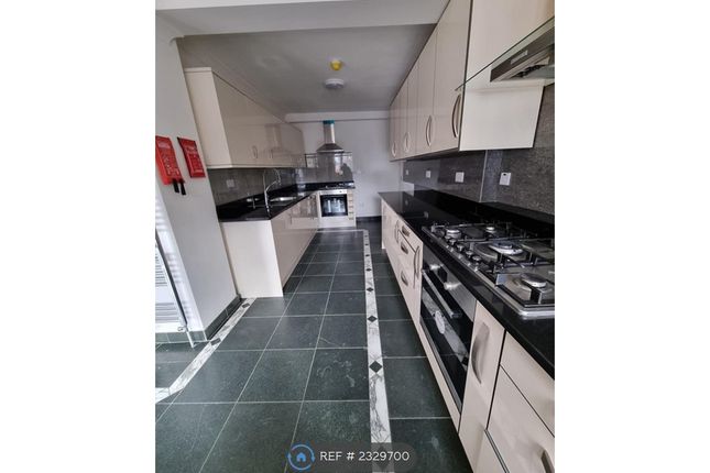 Lyncroft Avenue, Lyncroft Avenue Room, Pinner photo 5