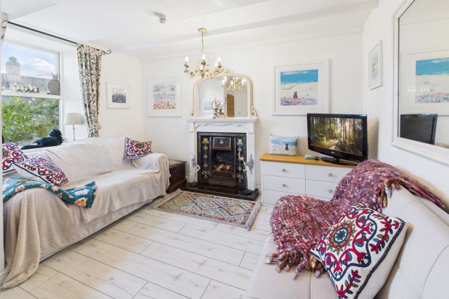 4 Raginnis Hill, Mousehole, Penzance photo 3