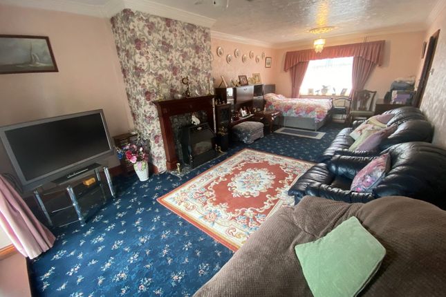 21, Victory Avenue, Peterborough photo 2