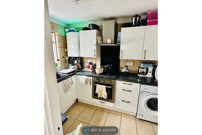 Lancaster Road, Northolt photo 4