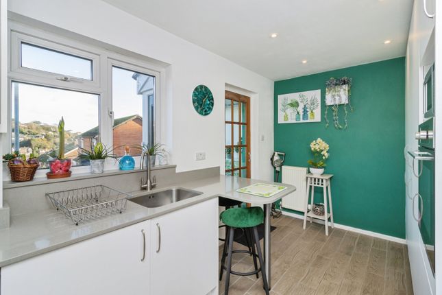 97, Headway Rise, Teignmouth photo 4