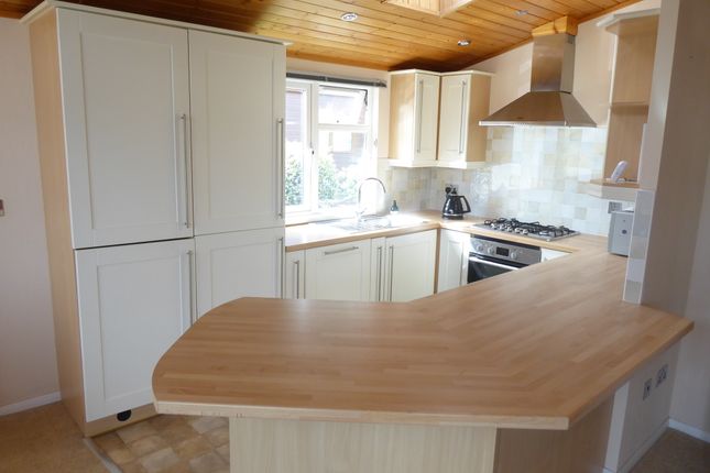 3 The Glade, Wickham Court, Southwick Road, North Boarhunt, Fareham photo 3