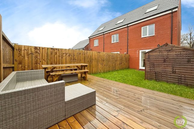 9 Tulip Close, Darwen photo 4