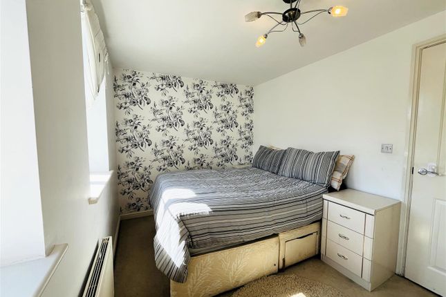 21, Birch Grove, Goole photo 2