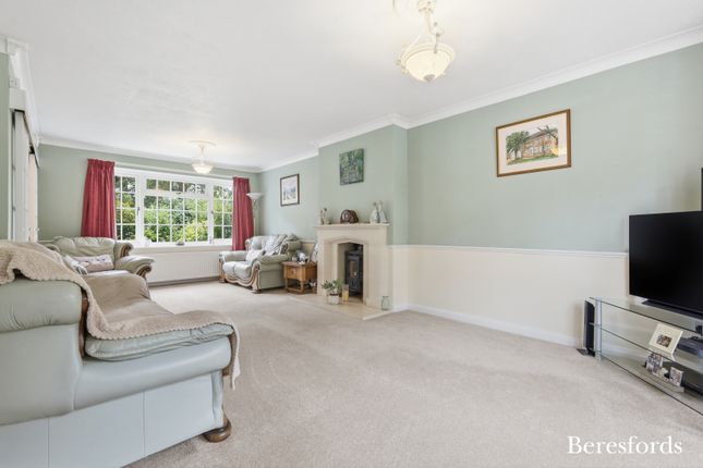 10, Arbour Lane, Witham photo 3