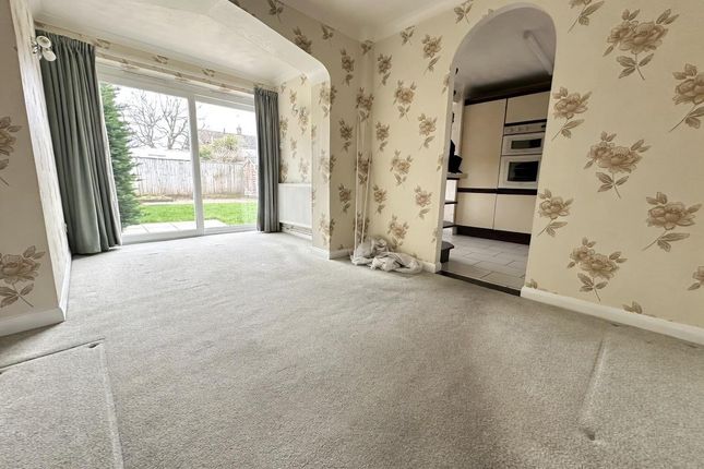 6, Surrenden Road, Staplehurst photo 2