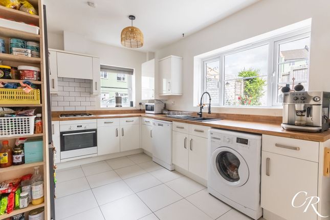 1 Ledbury Court, Cheltenham photo 3