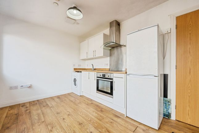 1-bed flat on Apartment 901, Devonshire House, 40, Great Charles Street Queensway, Birmingham, £65,000