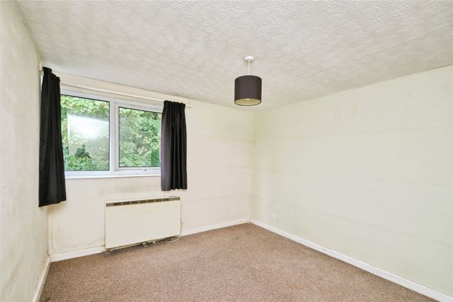Flat 35, Green Court, 2, Gravelly Hill North, Birmingham photo 3