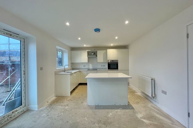 Plot 4, Berryfield, March photo 4