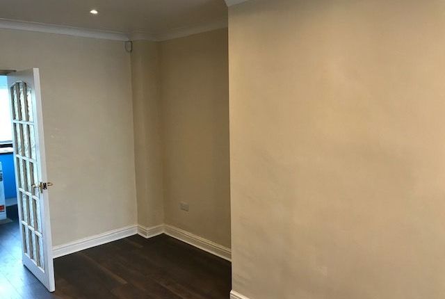 74 Ingleton Avenue, Welling photo 5