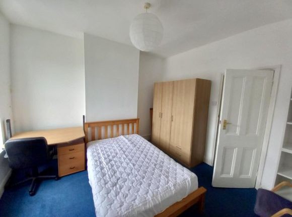 28, Beehive Road, Sheffield photo 5